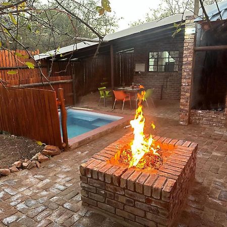 Kruger Wild Dog Inn Marloth Park Ngoại thất bức ảnh