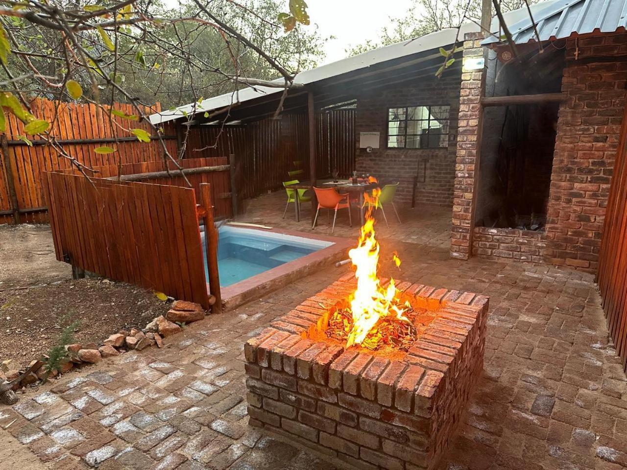 Kruger Wild Dog Inn Marloth Park Ngoại thất bức ảnh